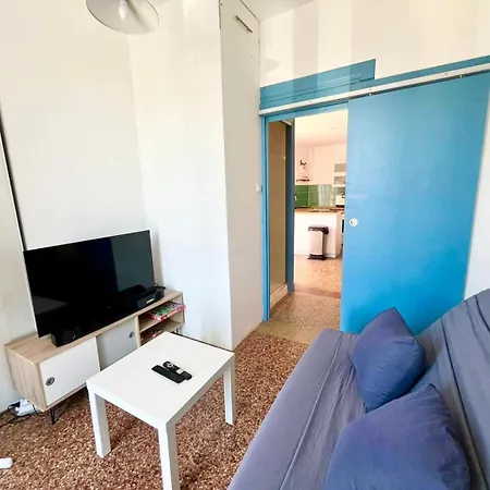 Casamea- Famille, 2 Min Apartman *